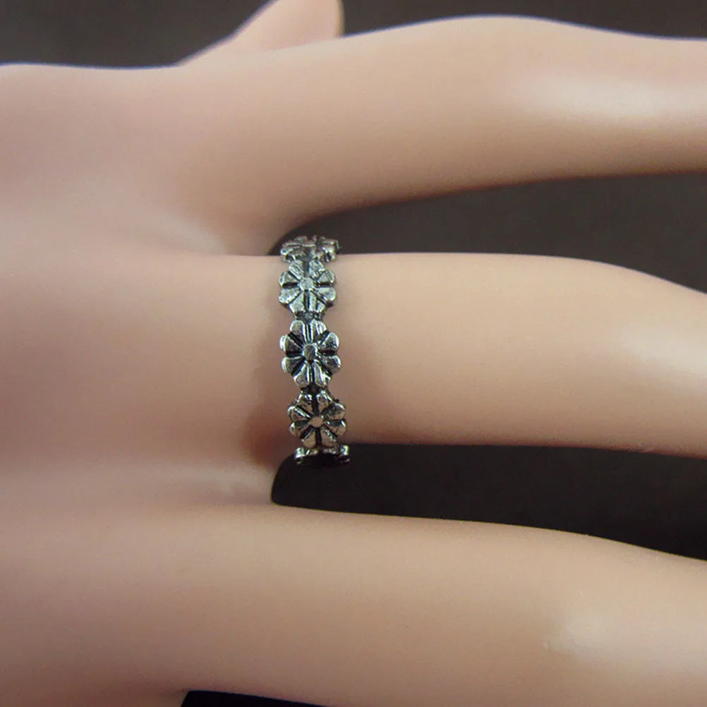 Silver Vintage Adjustable Small Daisy Toe Ring Beach Jewelry Carved Retro Foot Ring Women Jewelry Toe Rings